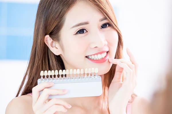 自信あふれる白い歯になる医療ホワイトニング
